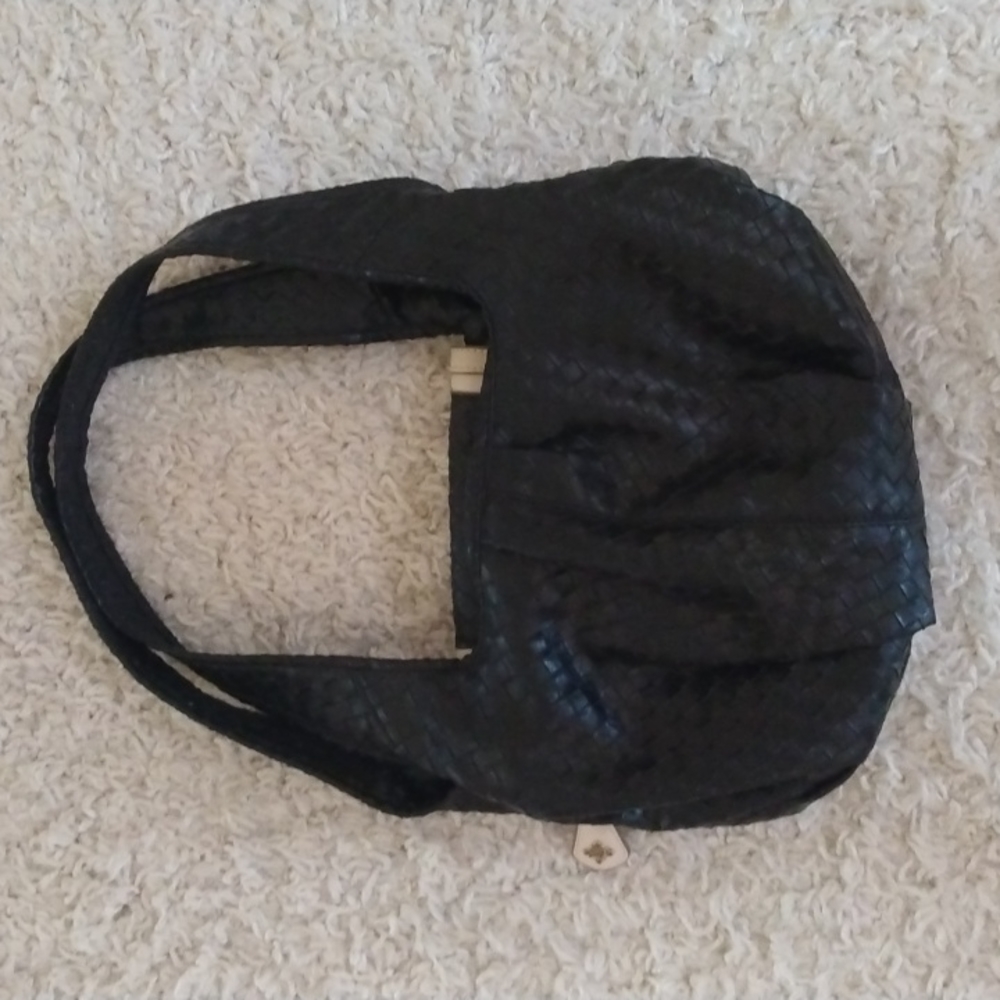 Simply Vera Vera Wang Purse. - Picture 2 of 10